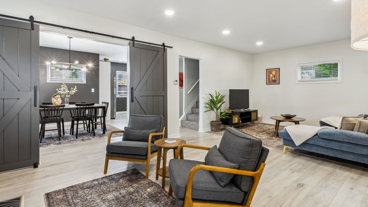 Photo of Livingroom in Cleveland Heights