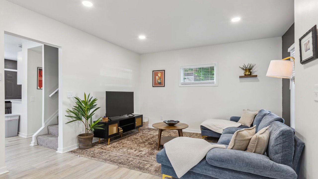 Photo of Livingroom in Cleveland Heights