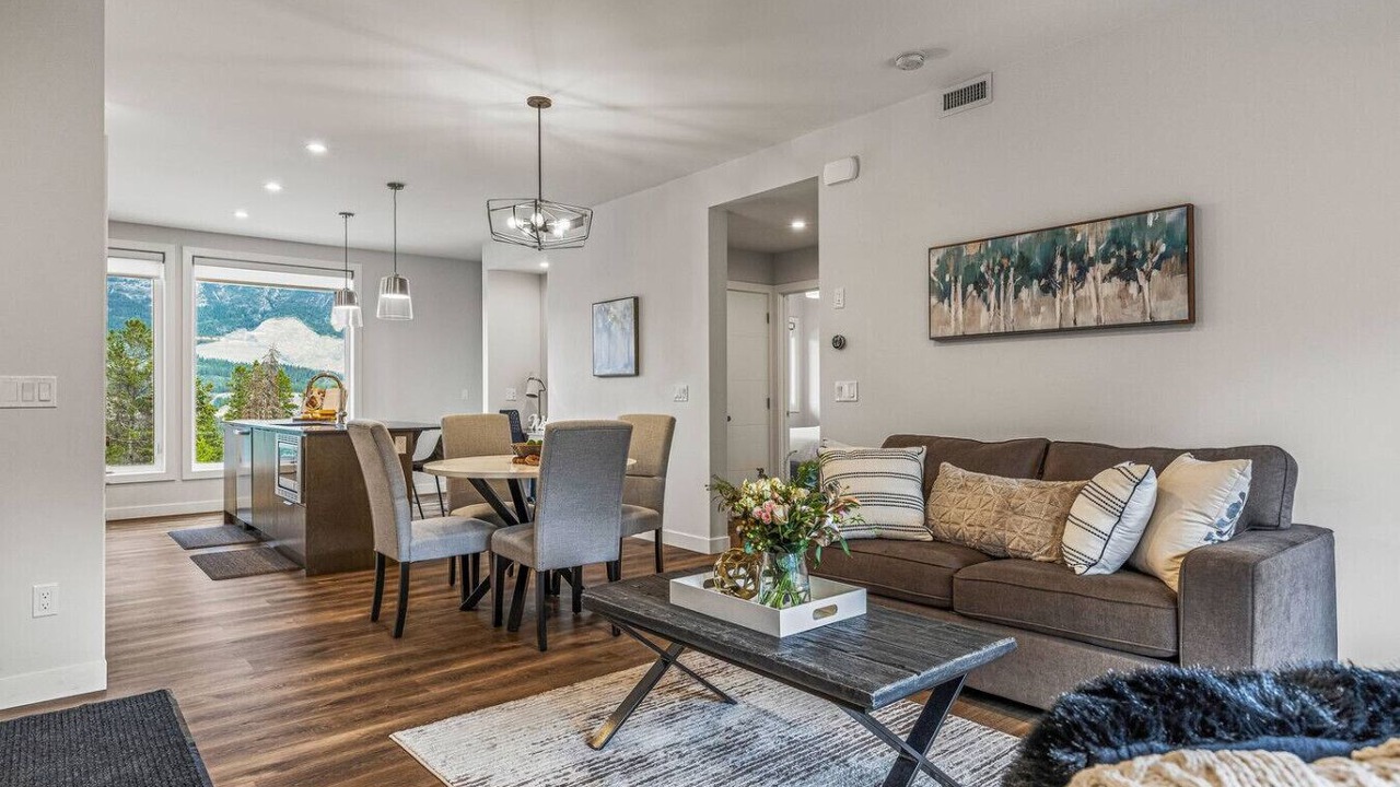 Photo of Livingroom in Three Sisters Mountain Village