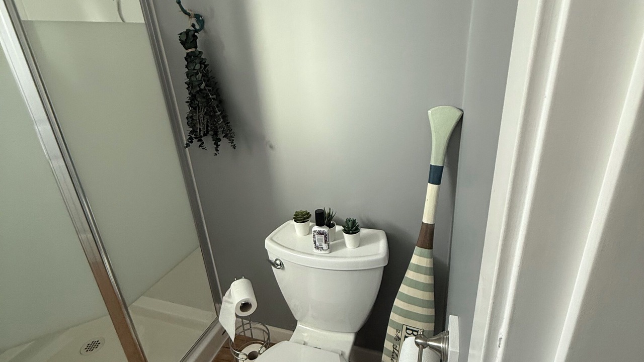 Photo of Bathroom in Valemount