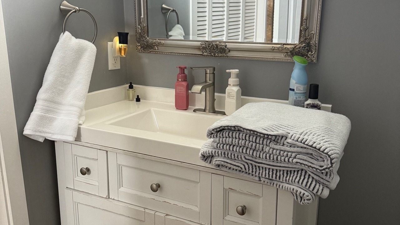 Photo of Bathroom in Valemount