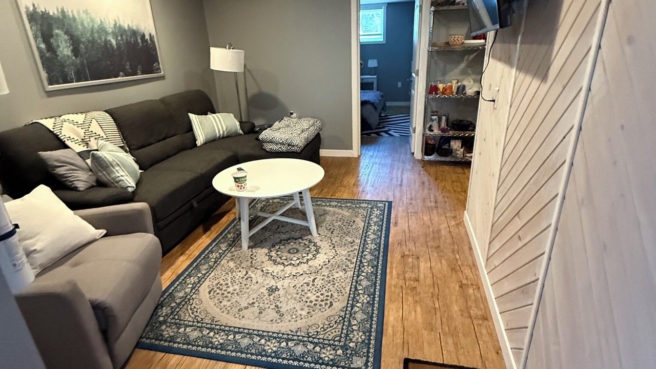 Photo of Livingroom in Valemount