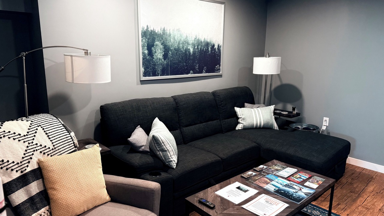 Photo of Livingroom in Valemount