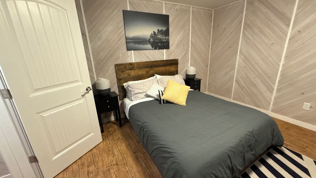 Photo of Bedroom in Valemount
