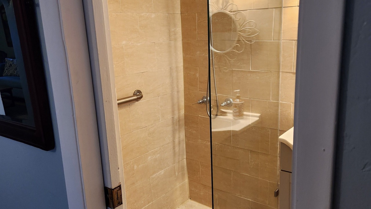 Photo of Bathroom in Hollywood