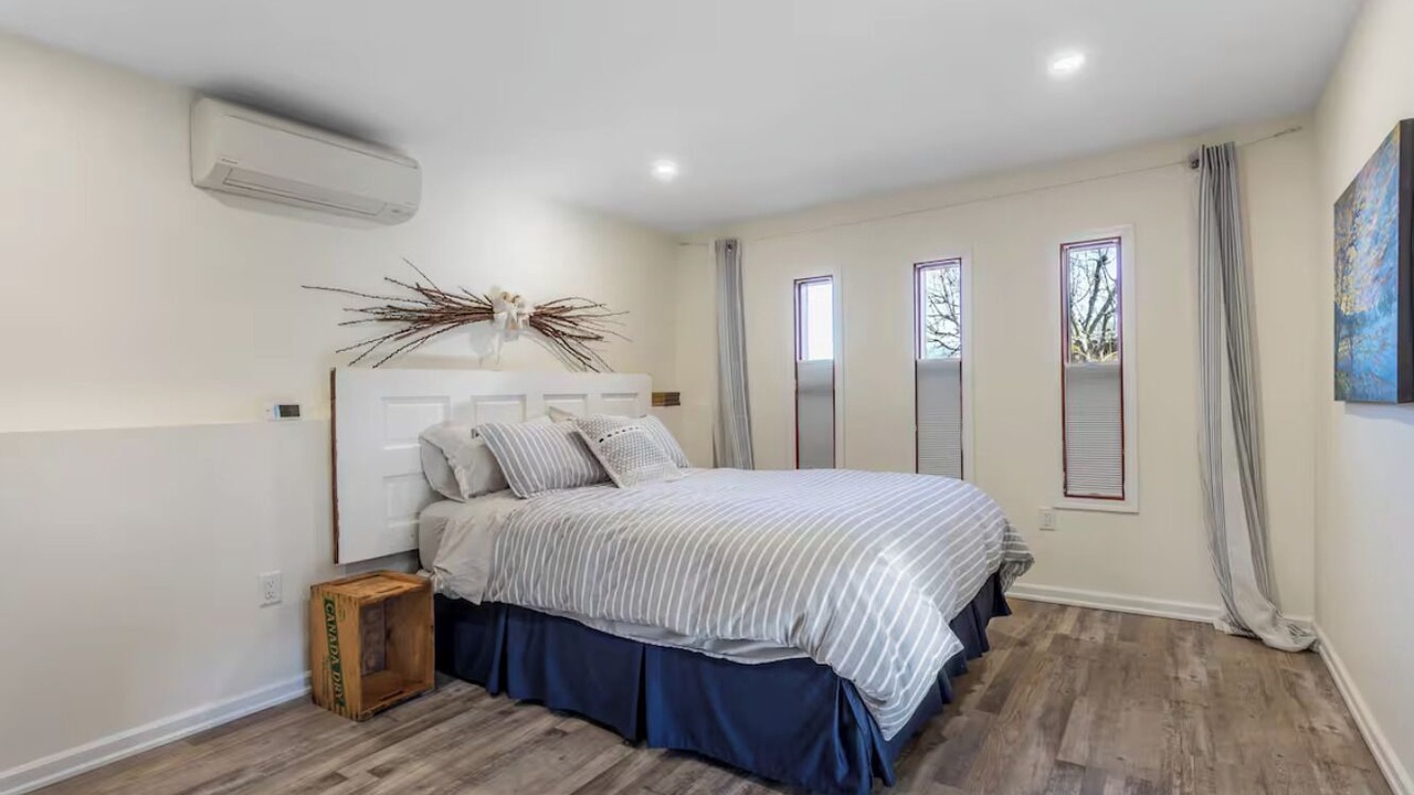 Photo of Bedroom in Okanagan-Similkameen