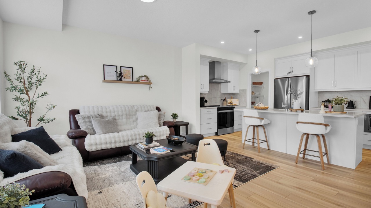 Photo of Livingroom in West Edmonton