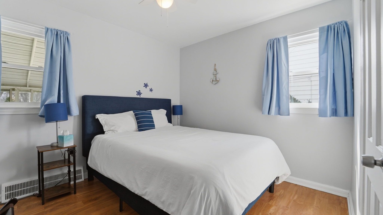 Photo of Bedroom in Euclid