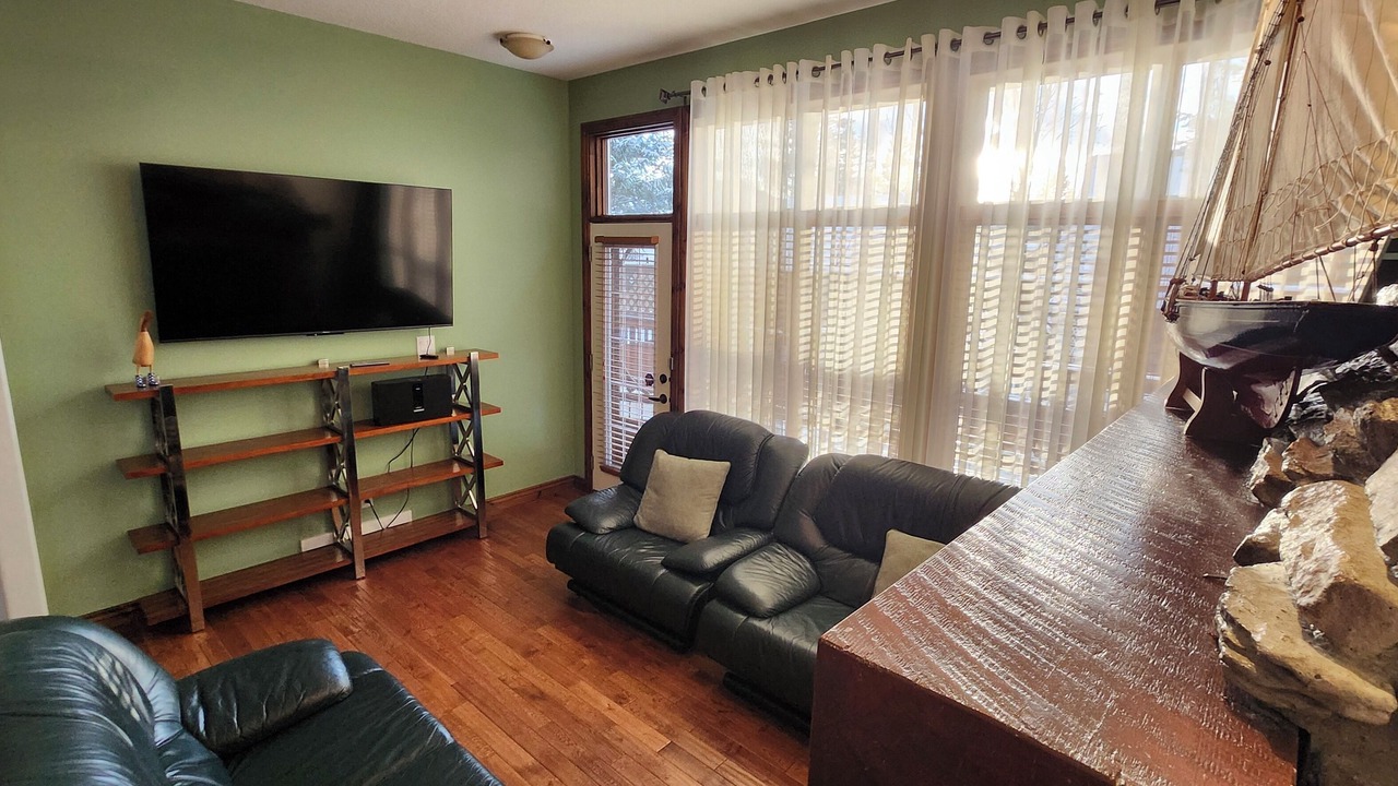 Photo of Livingroom in East Kootenay