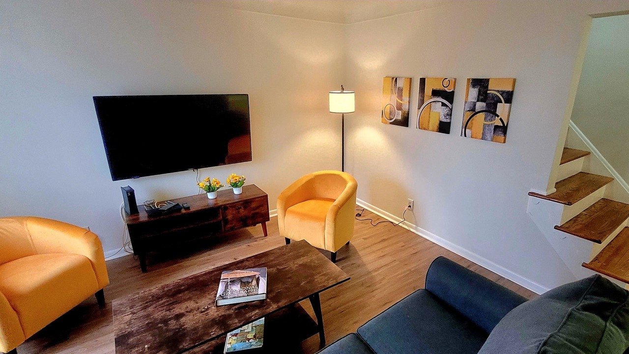 Photo of Livingroom in Cleveland Heights