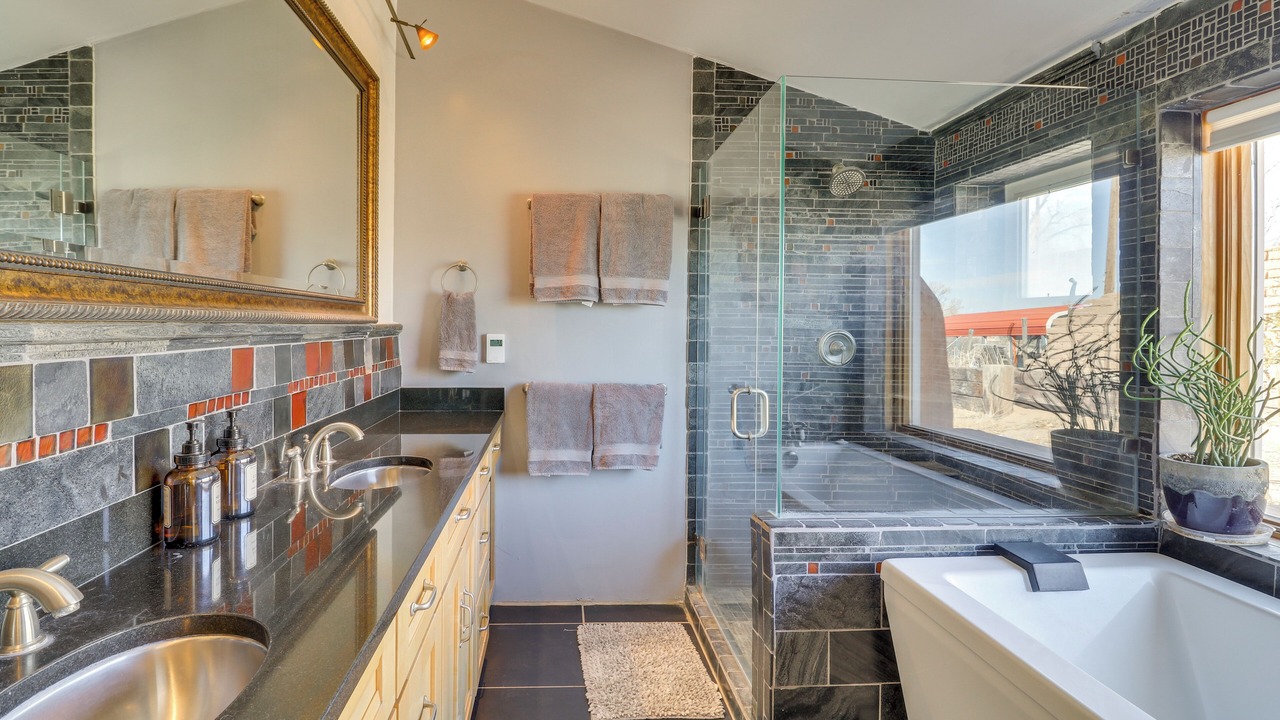 Photo of Bathroom in Corrales