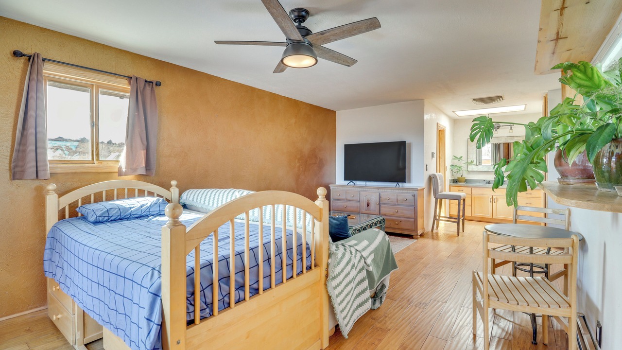 Photo of Bedroom in Corrales