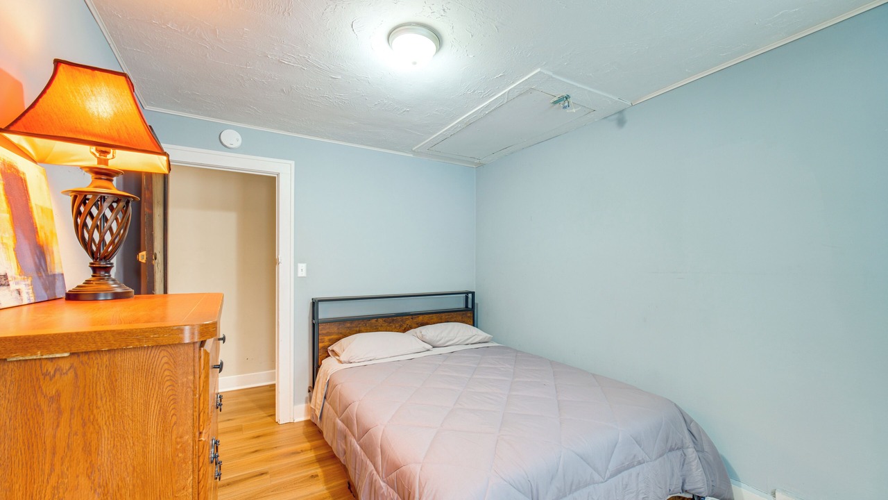 Photo of Bedroom in Garfield Heights