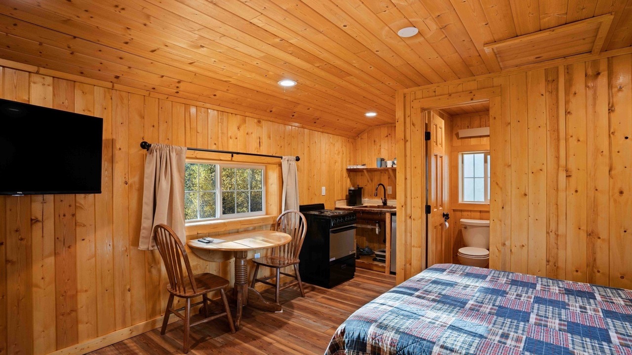 Photo of Bedroom in Almont