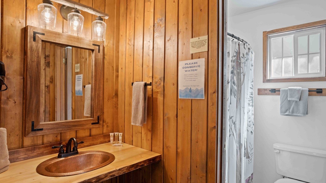 Photo of Bathroom in Almont