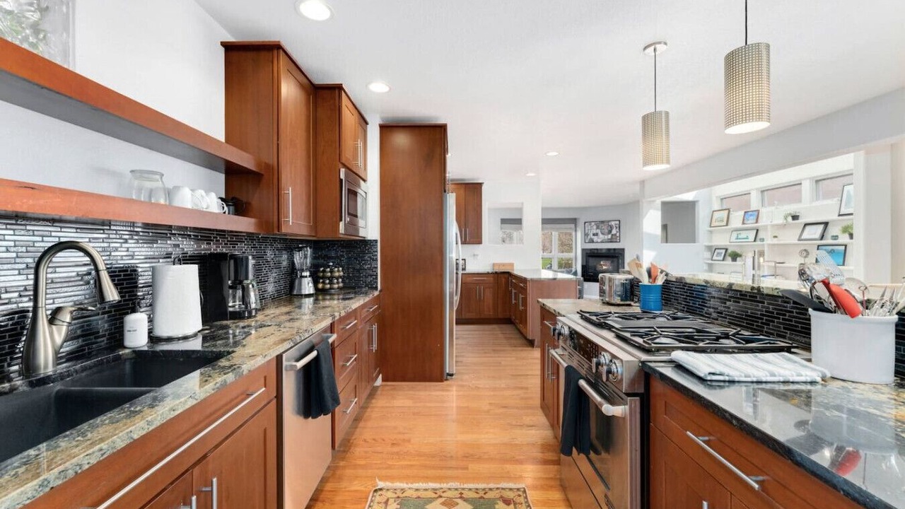 Photo of Kitchen in Alamo Placita