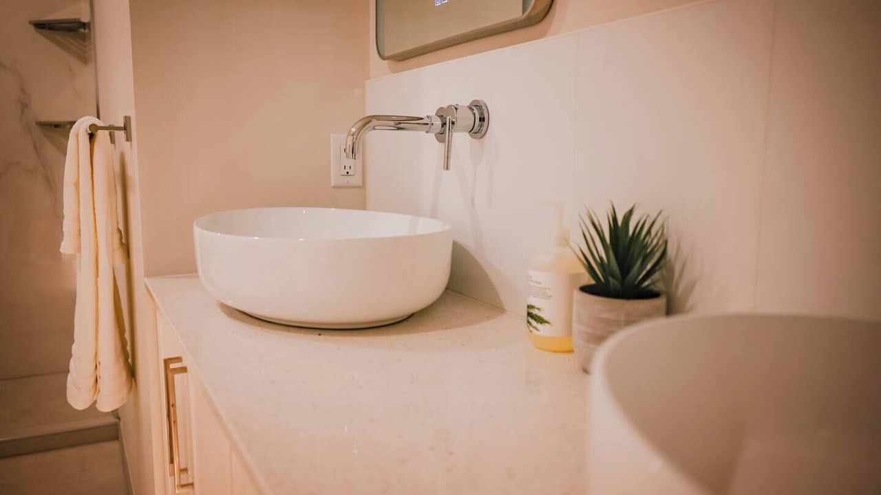 Photo of Bathroom in Courtenay