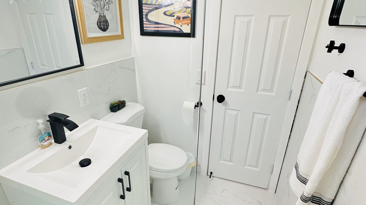 Photo of Bathroom in Miami Gardens