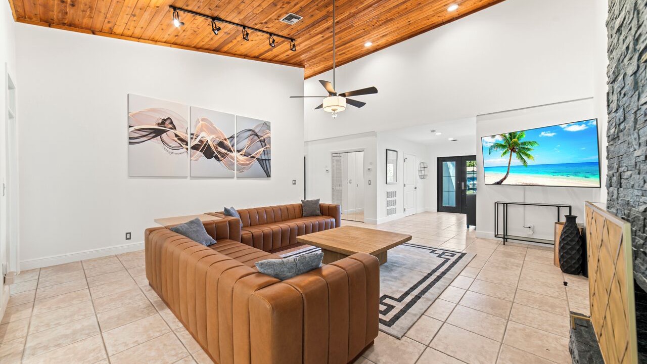 Photo of Livingroom in Lauderdale-by-the-Sea