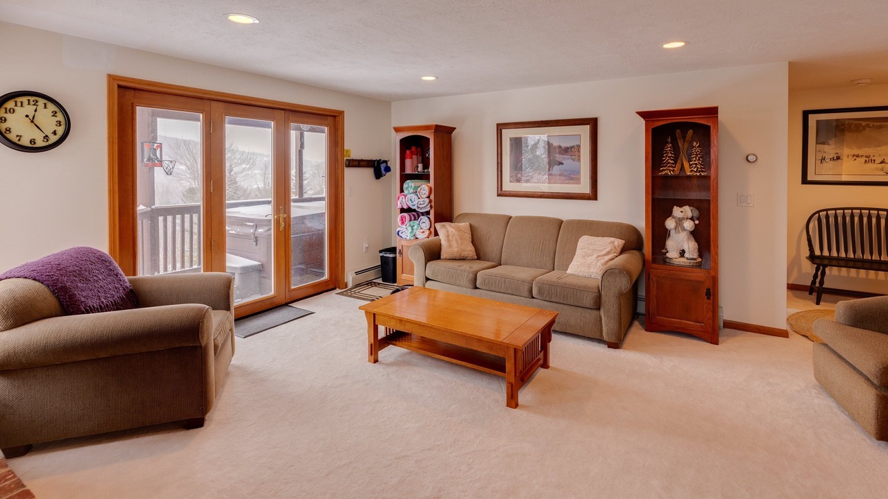 Photo of Livingroom in Carroll