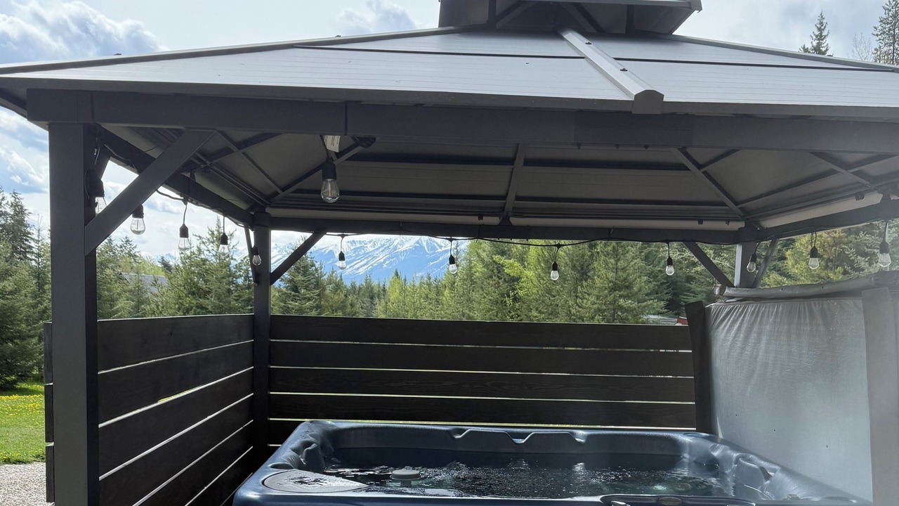 Photo of Outdoor in Golden