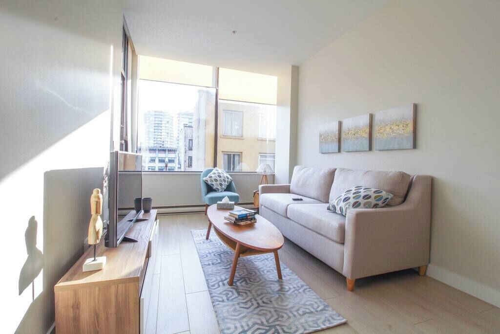 Photo of Livingroom in Downtown Vancouver