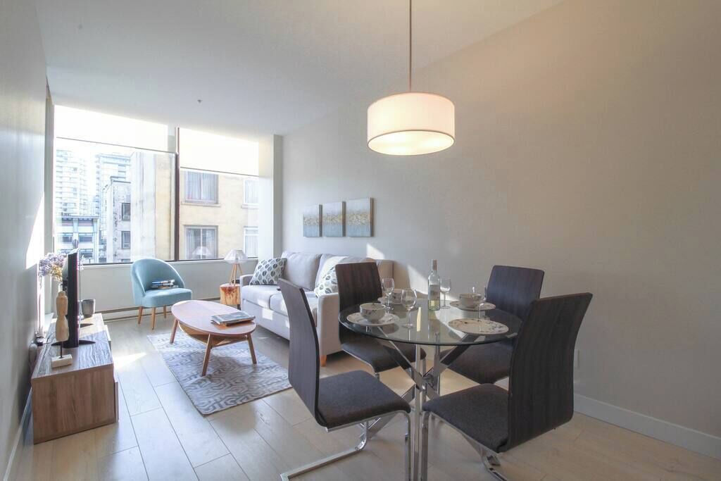 Photo of Livingroom in Downtown Vancouver