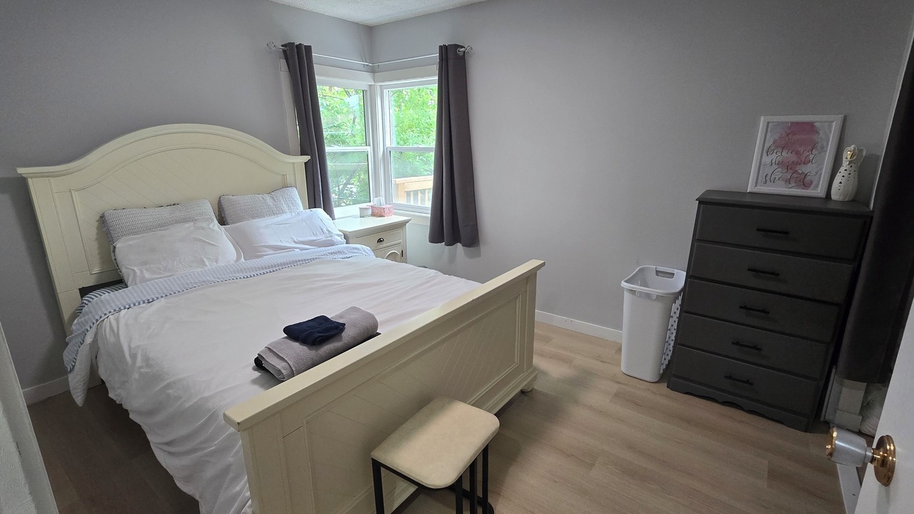 Photo of Bedroom in Regina Beach