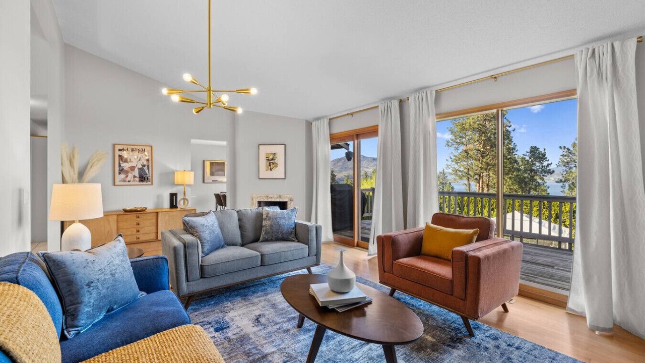 Photo of Livingroom in Central Okanagan