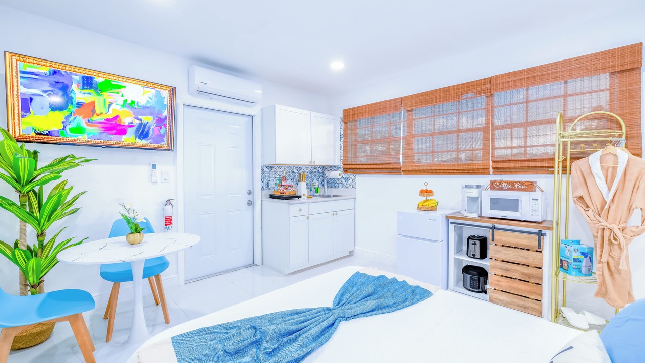 Photo of Bedroom in Miami Gardens