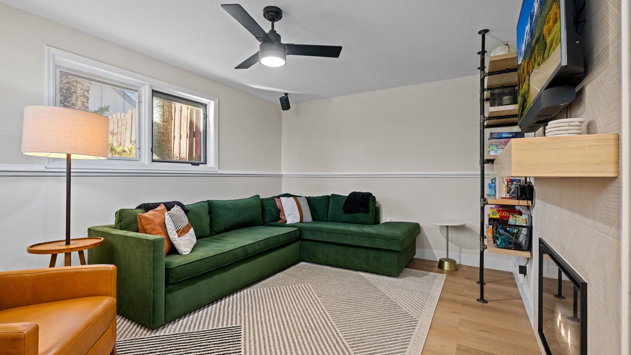 Photo of Livingroom in Willowbrook Meadows