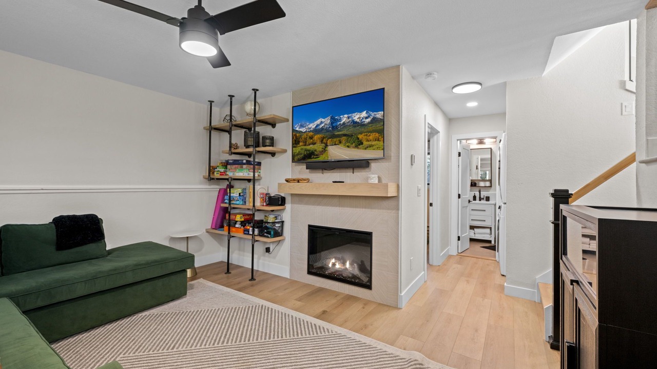Photo of Livingroom in Willowbrook Meadows