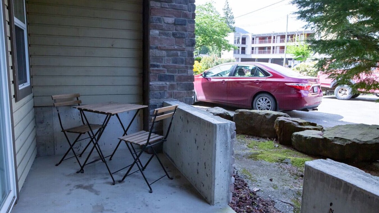 Photo of Patio Balcony in Harrison Hot Springs