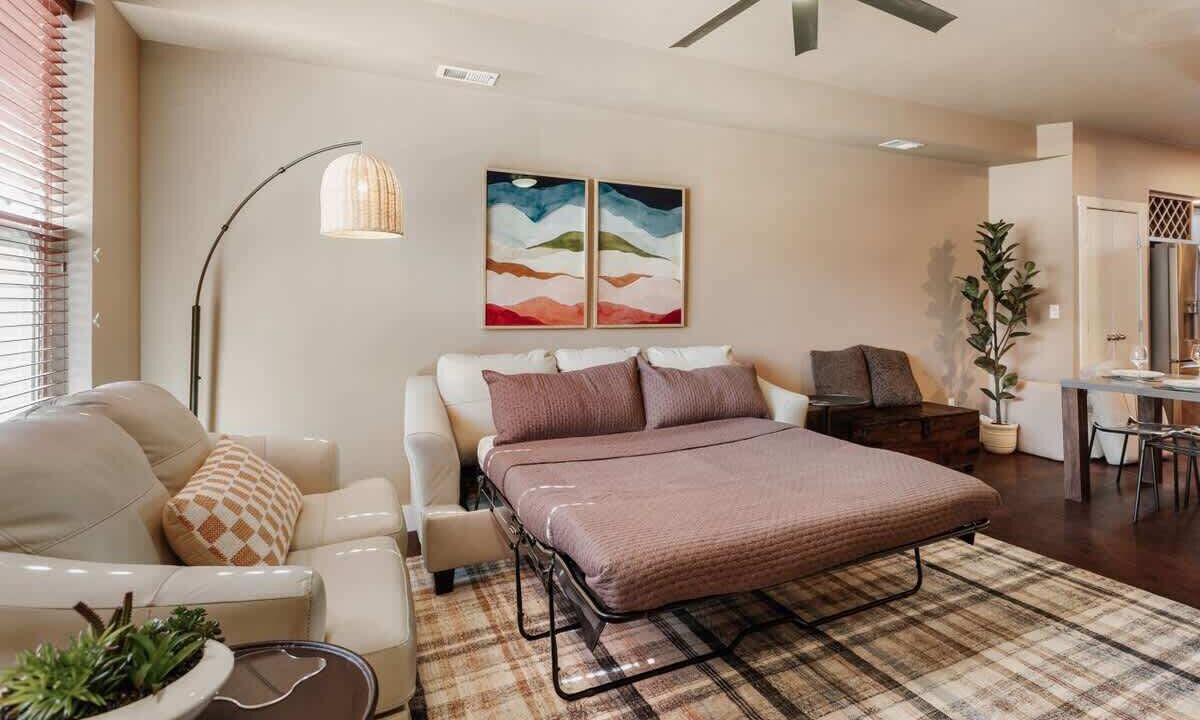 Photo of Bedroom in Old Town North