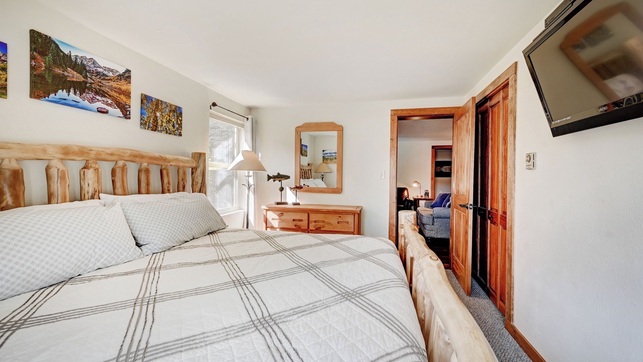 Photo of Bedroom in Mount Crested Butte
