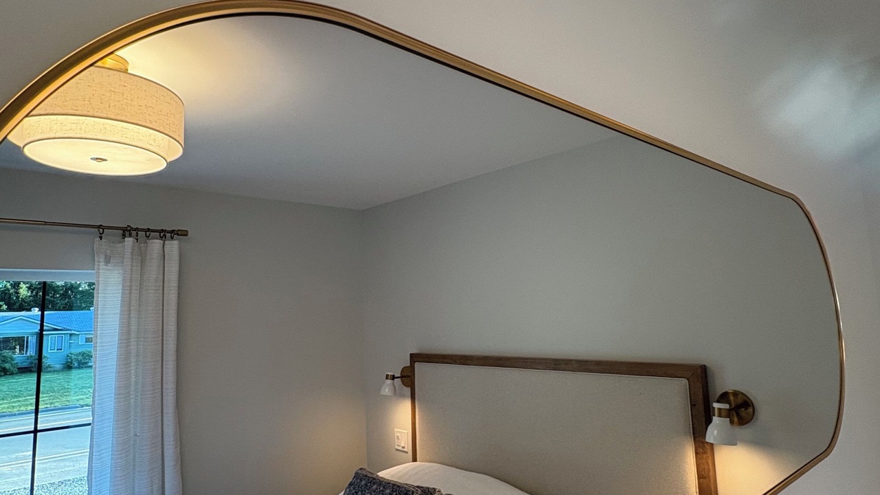 Photo of Bedroom in Campbell River