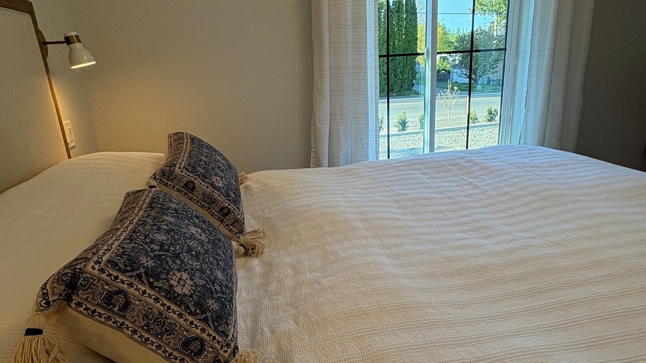 Photo of Bedroom in Campbell River