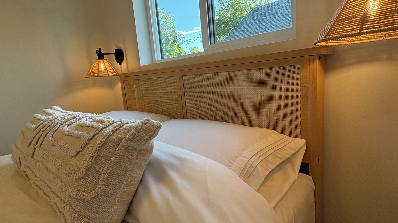 Photo of Bedroom in Campbell River