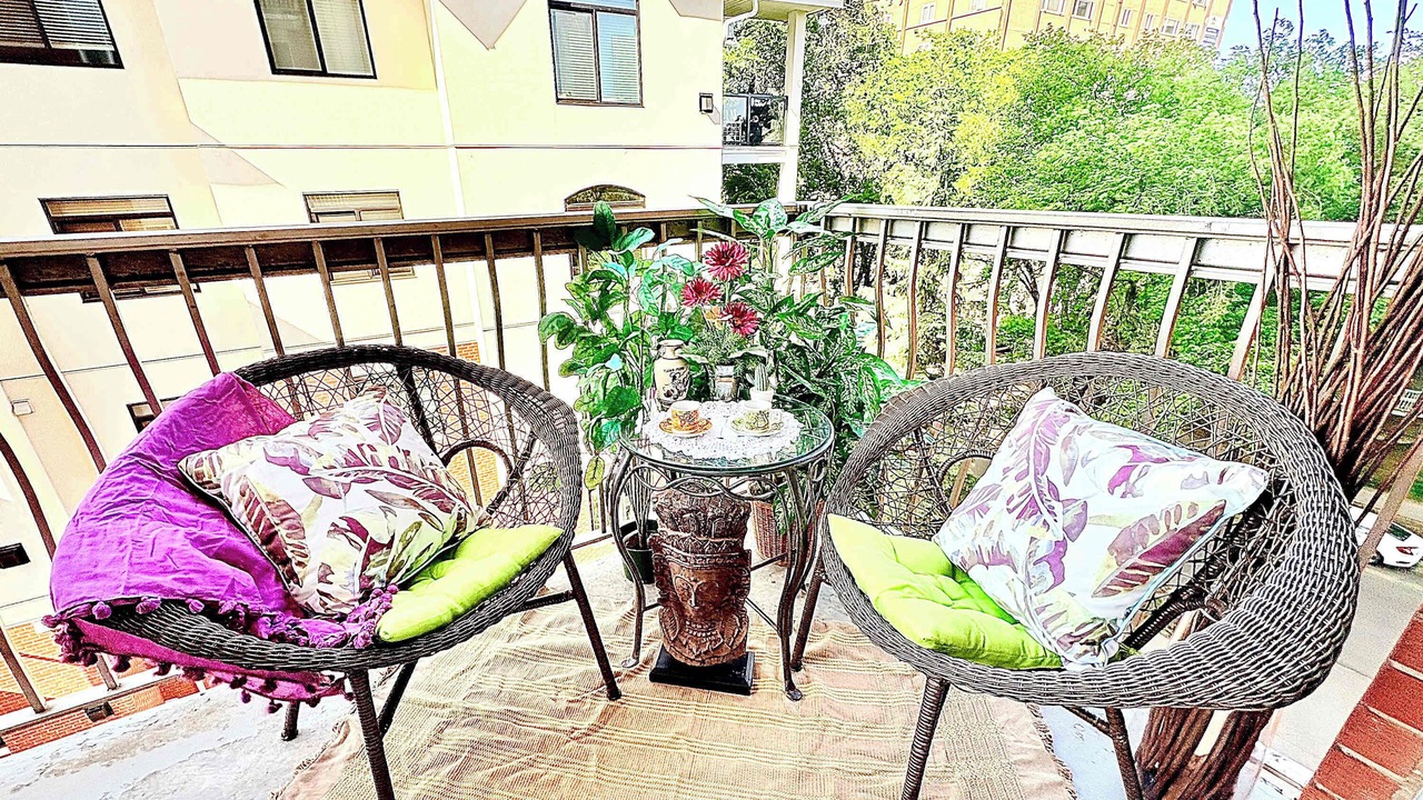 Photo of Patio Balcony in North Central Edmonton