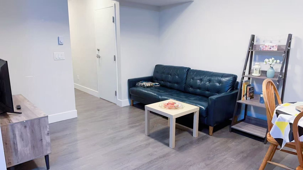 Photo of Livingroom in Surrey
