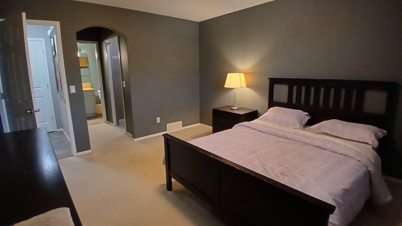 Photo of Bedroom in Airdrie