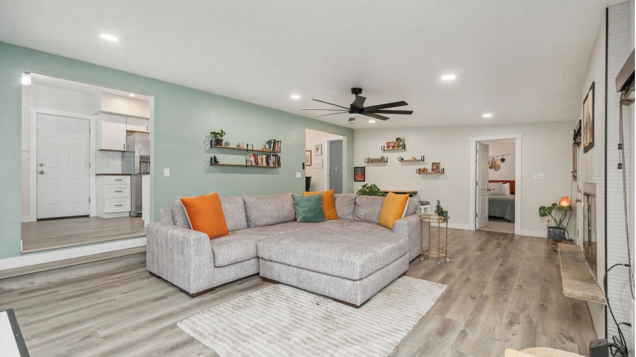 Photo of Livingroom in Old Prospect