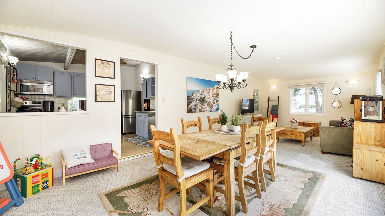Photo of Others in Sylvan Lake