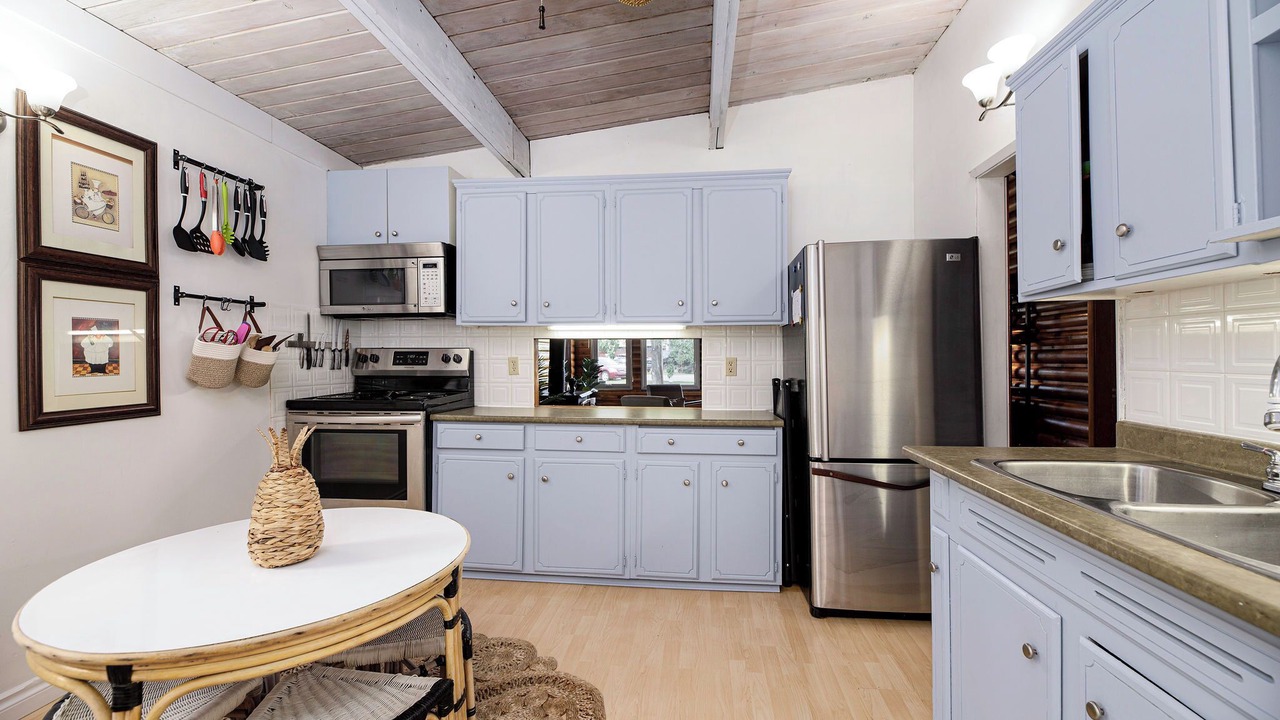 Photo of Kitchen in Sylvan Lake