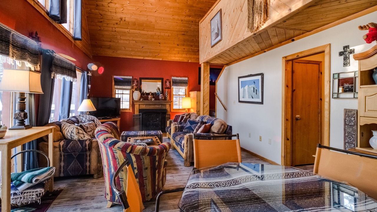 Photo of Livingroom in Angel Fire