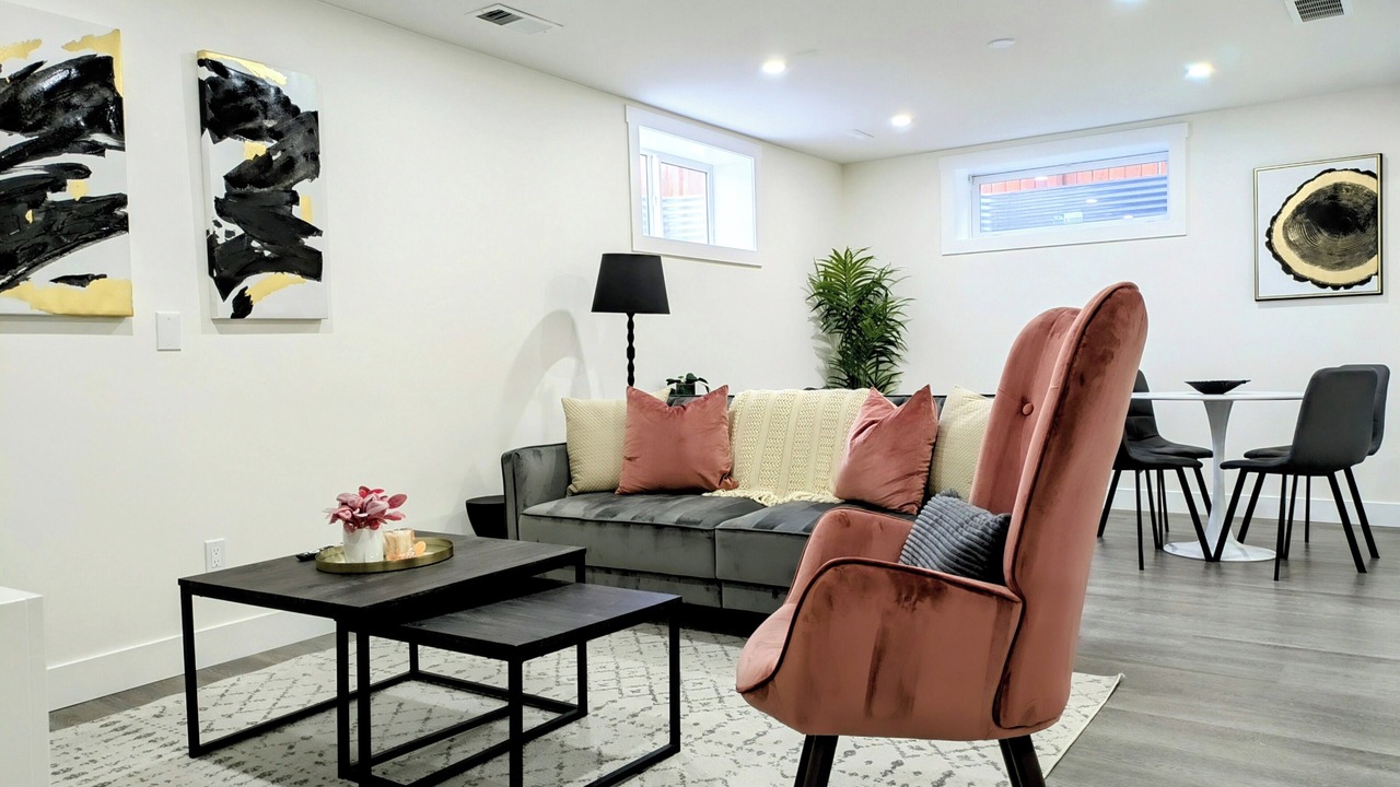 Photo of Livingroom in Chestermere