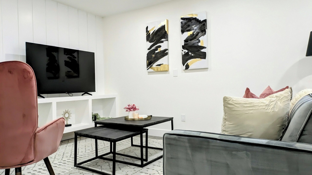 Photo of Livingroom in Chestermere