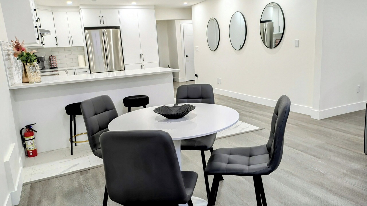 Photo of Livingroom in Chestermere