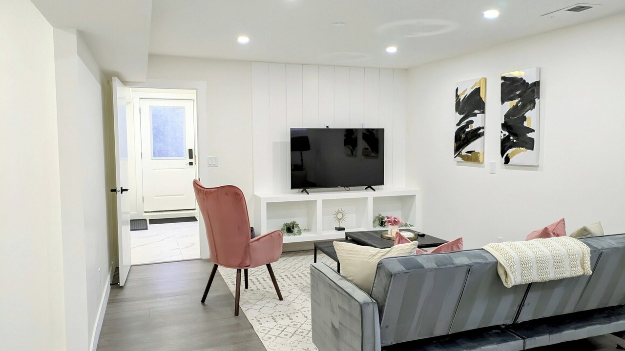 Photo of Livingroom in Chestermere