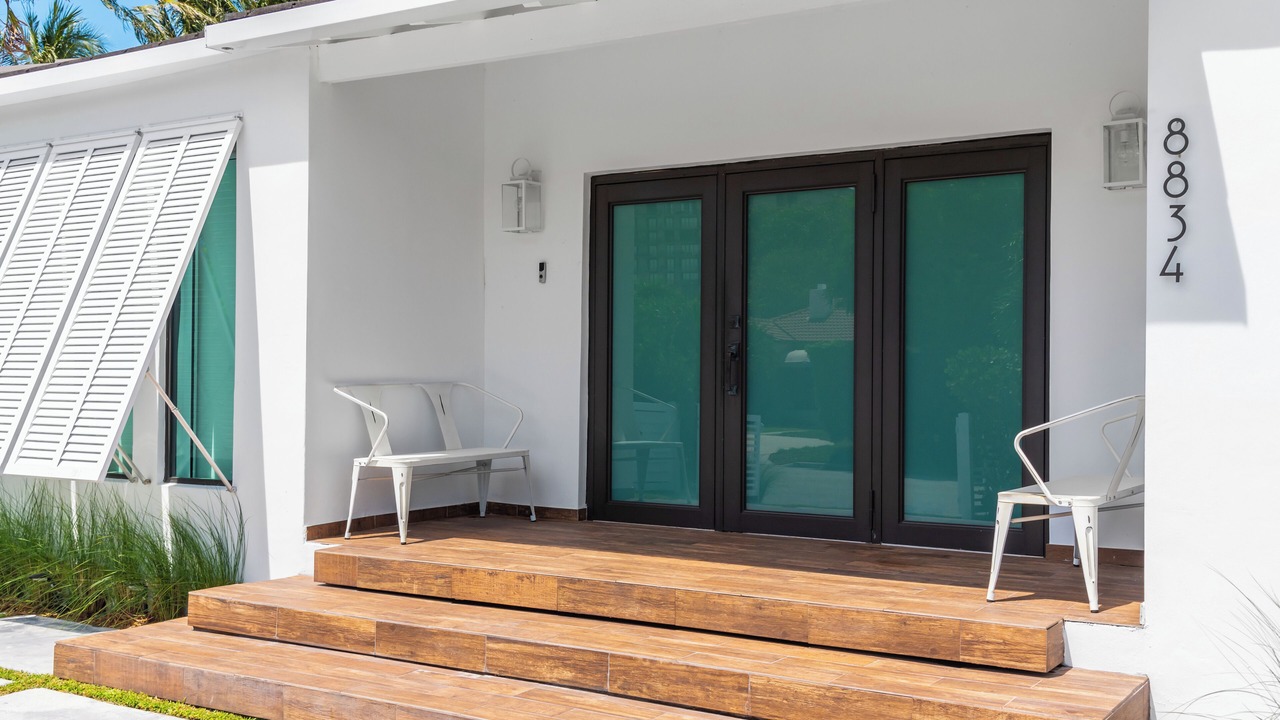 Photo of Patio Balcony in Surfside